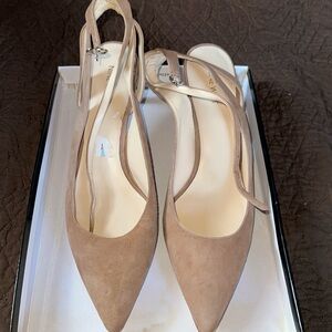 Size 12 Nine West tan suede low heels